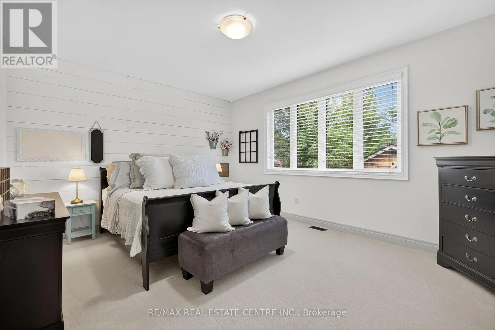 53 ANDERSON AVENUE