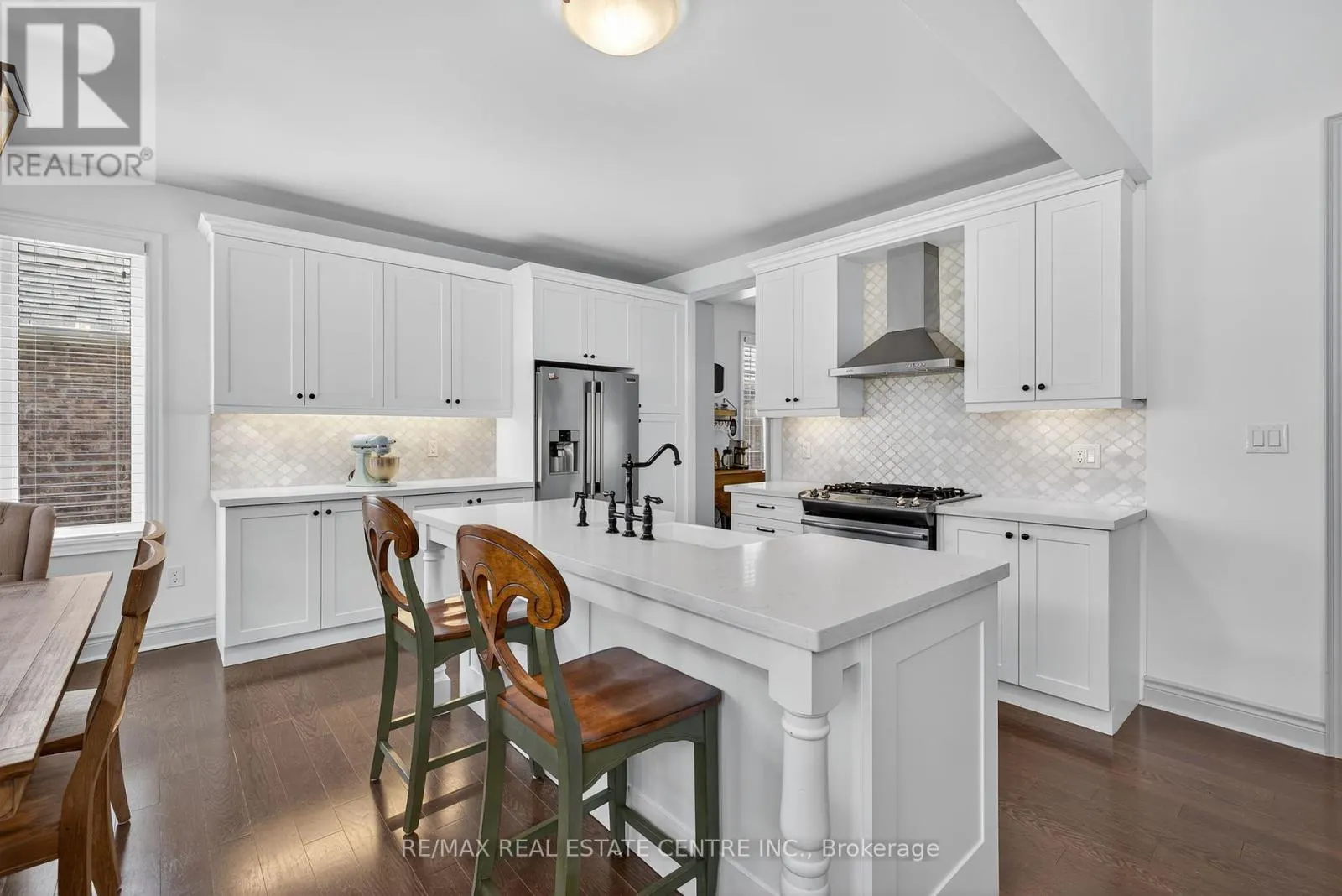 53 ANDERSON AVENUE