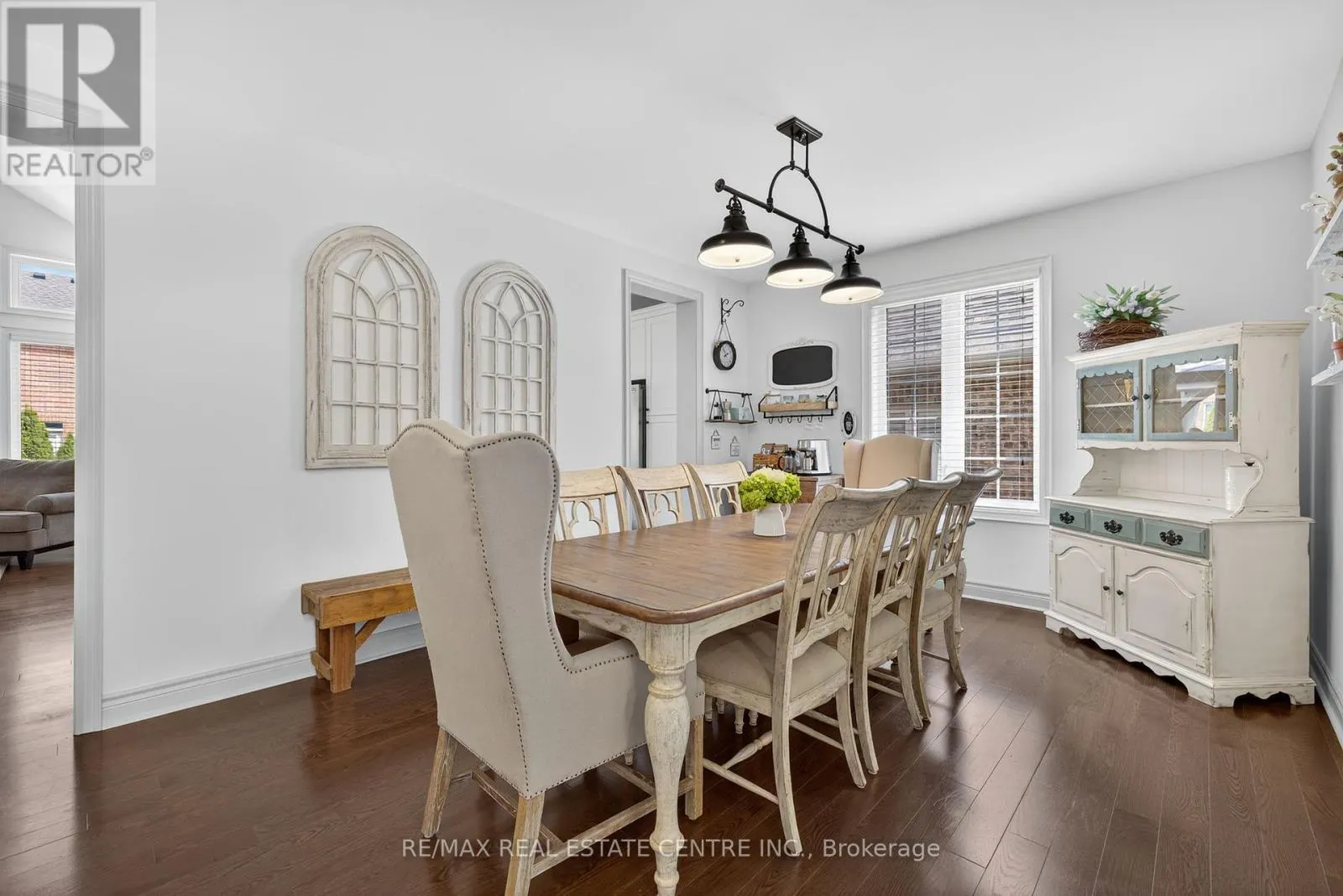 53 ANDERSON AVENUE