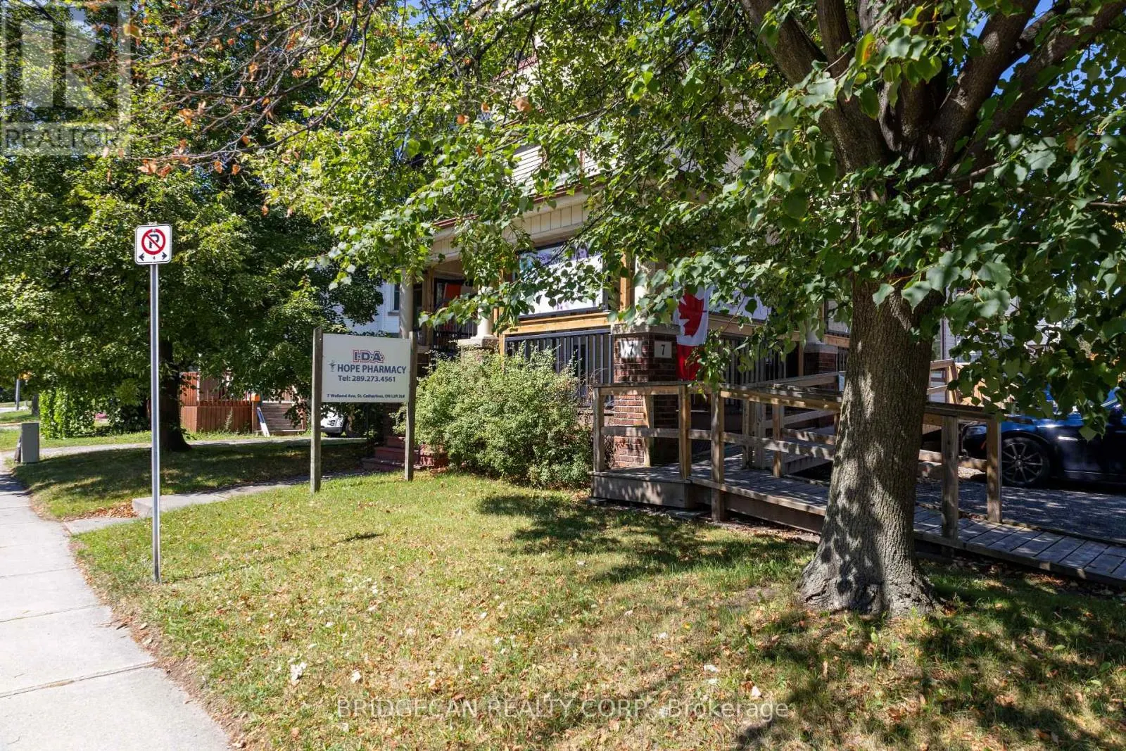 7 WELLAND AVENUE