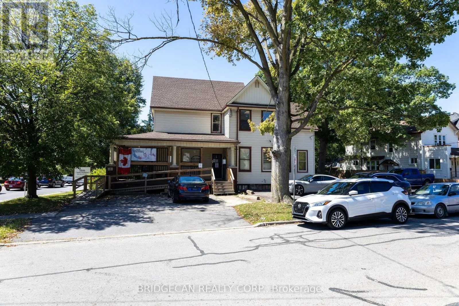 7 WELLAND AVENUE