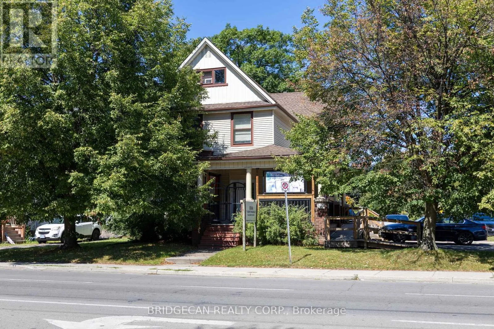7 WELLAND AVENUE