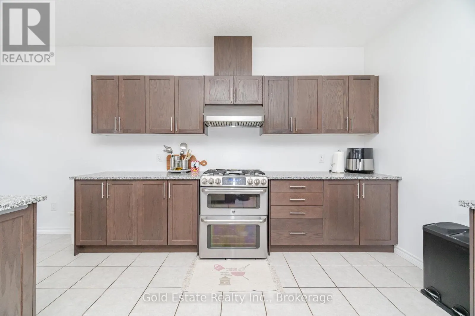 292 FREURE DRIVE