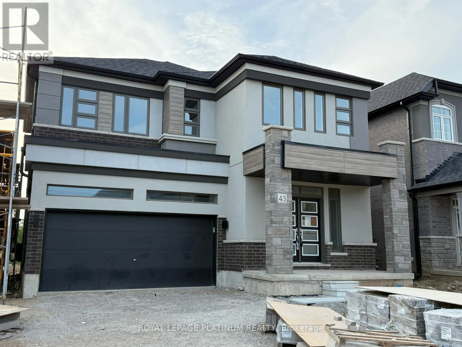 43 MCKERNAN AVENUE