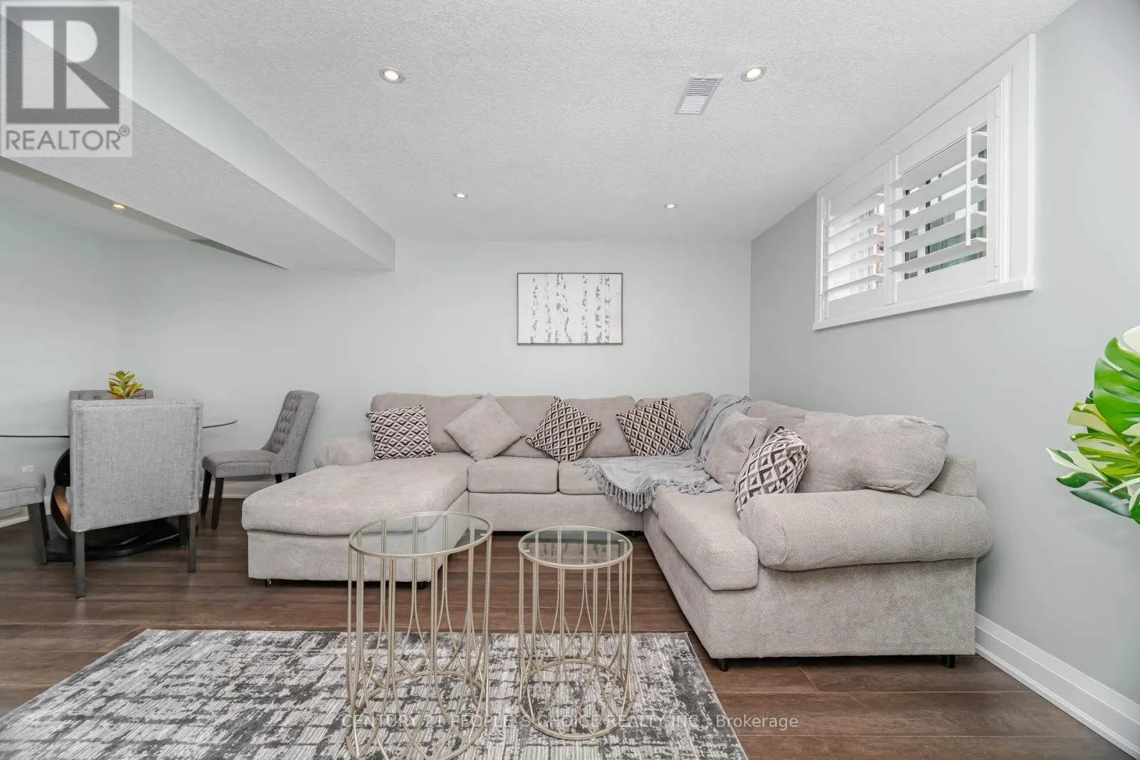 55 VINEBERG DRIVE