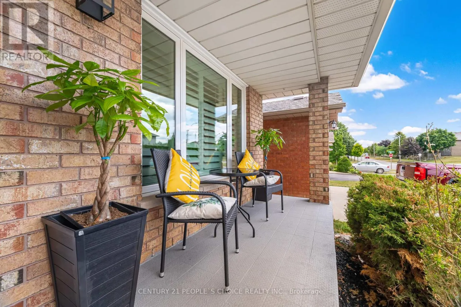 55 VINEBERG DRIVE