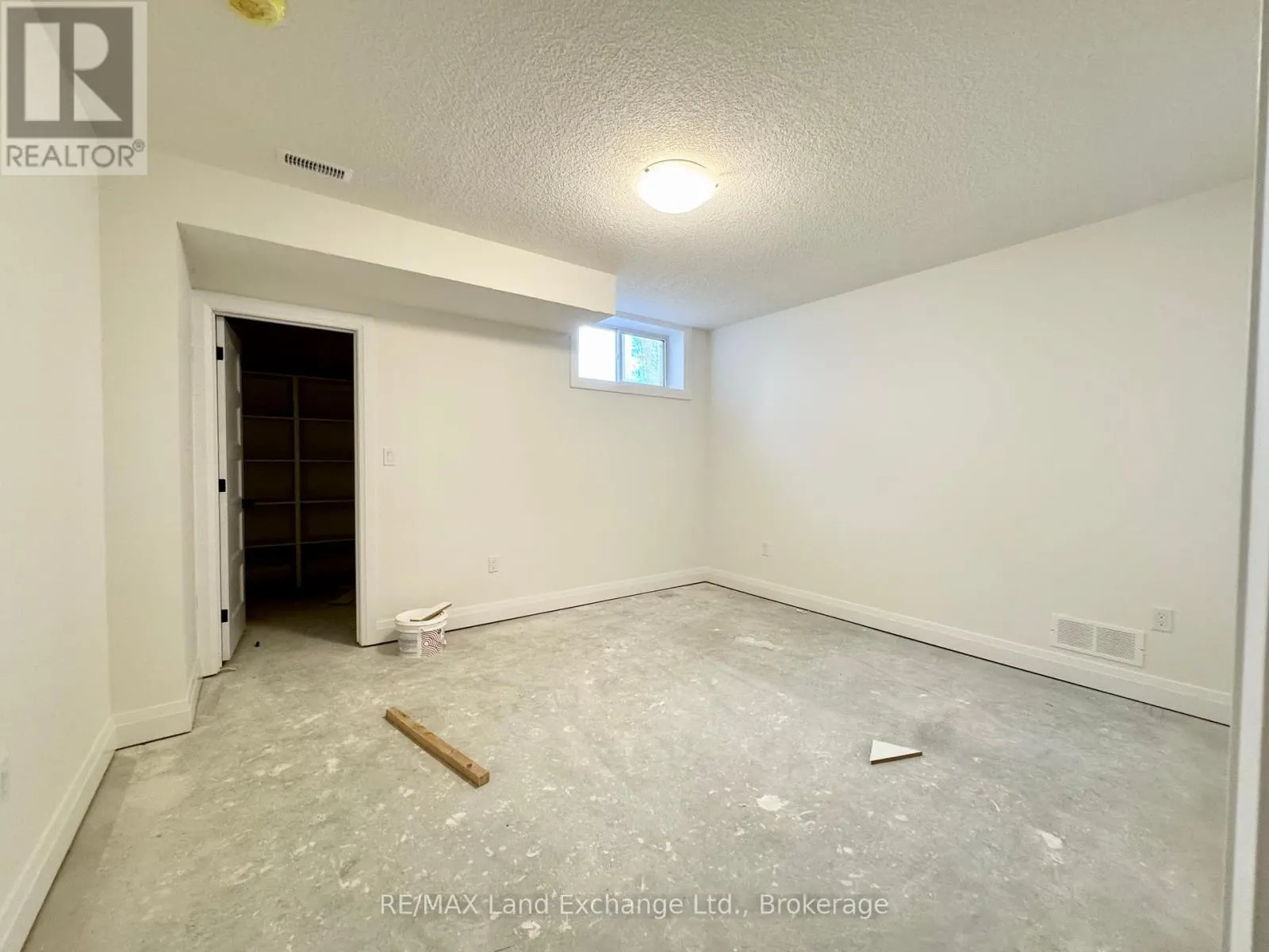 379 RIDGE STREET