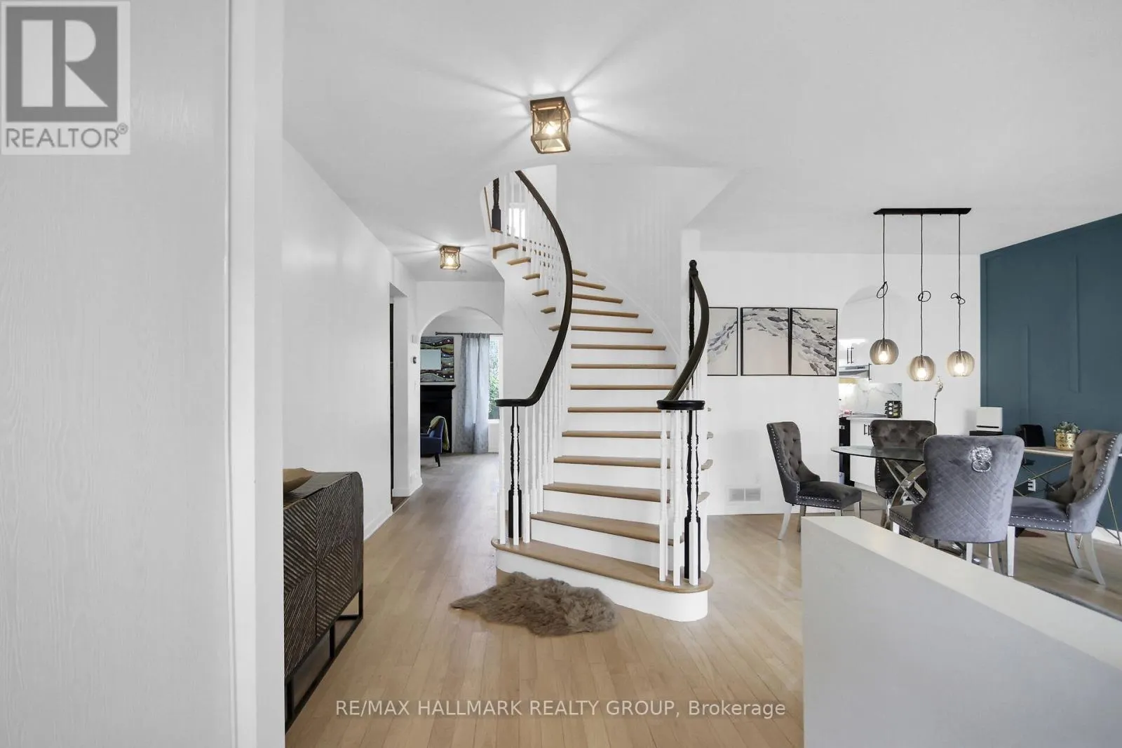 206 ANNAPOLIS CIRCLE