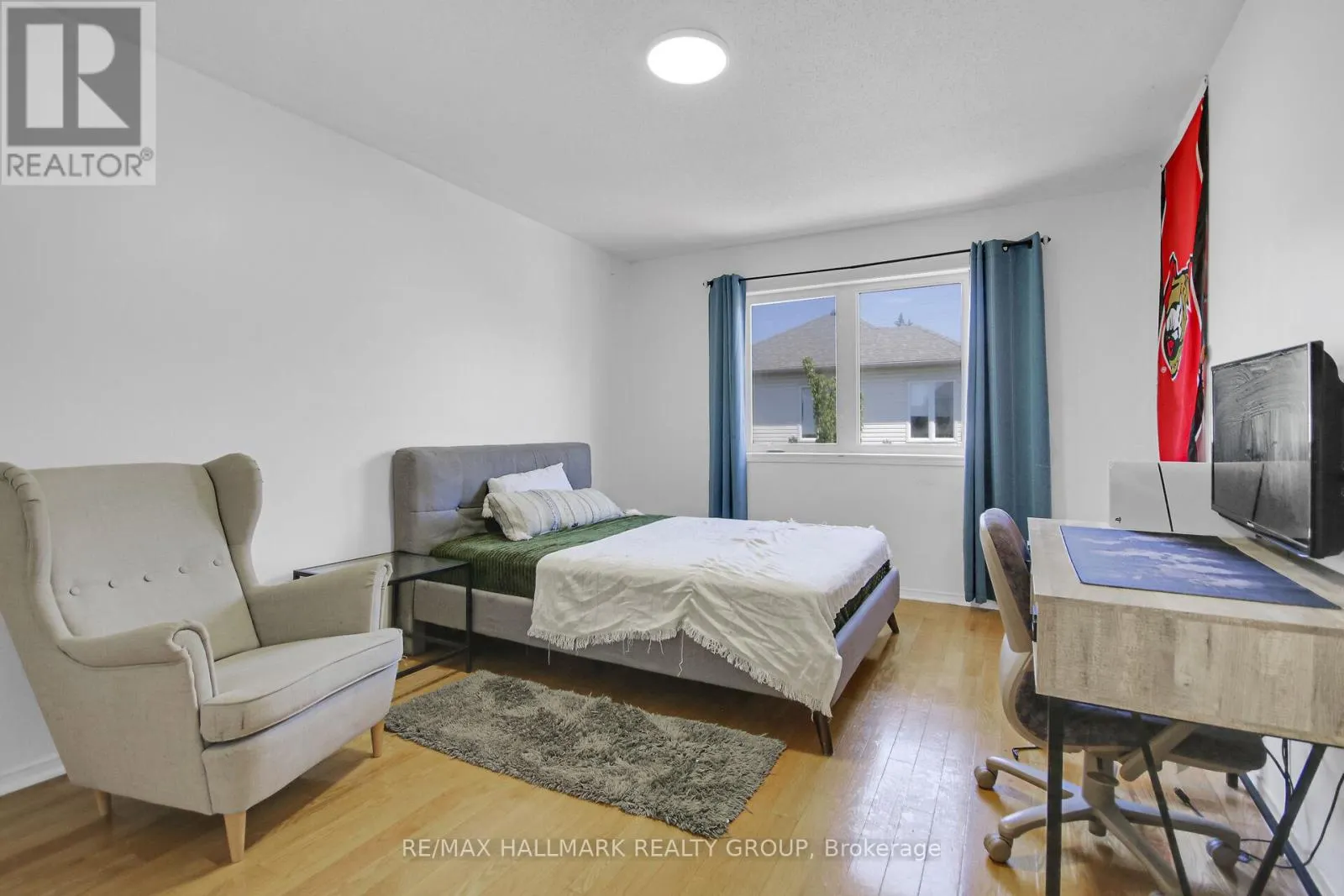 206 ANNAPOLIS CIRCLE