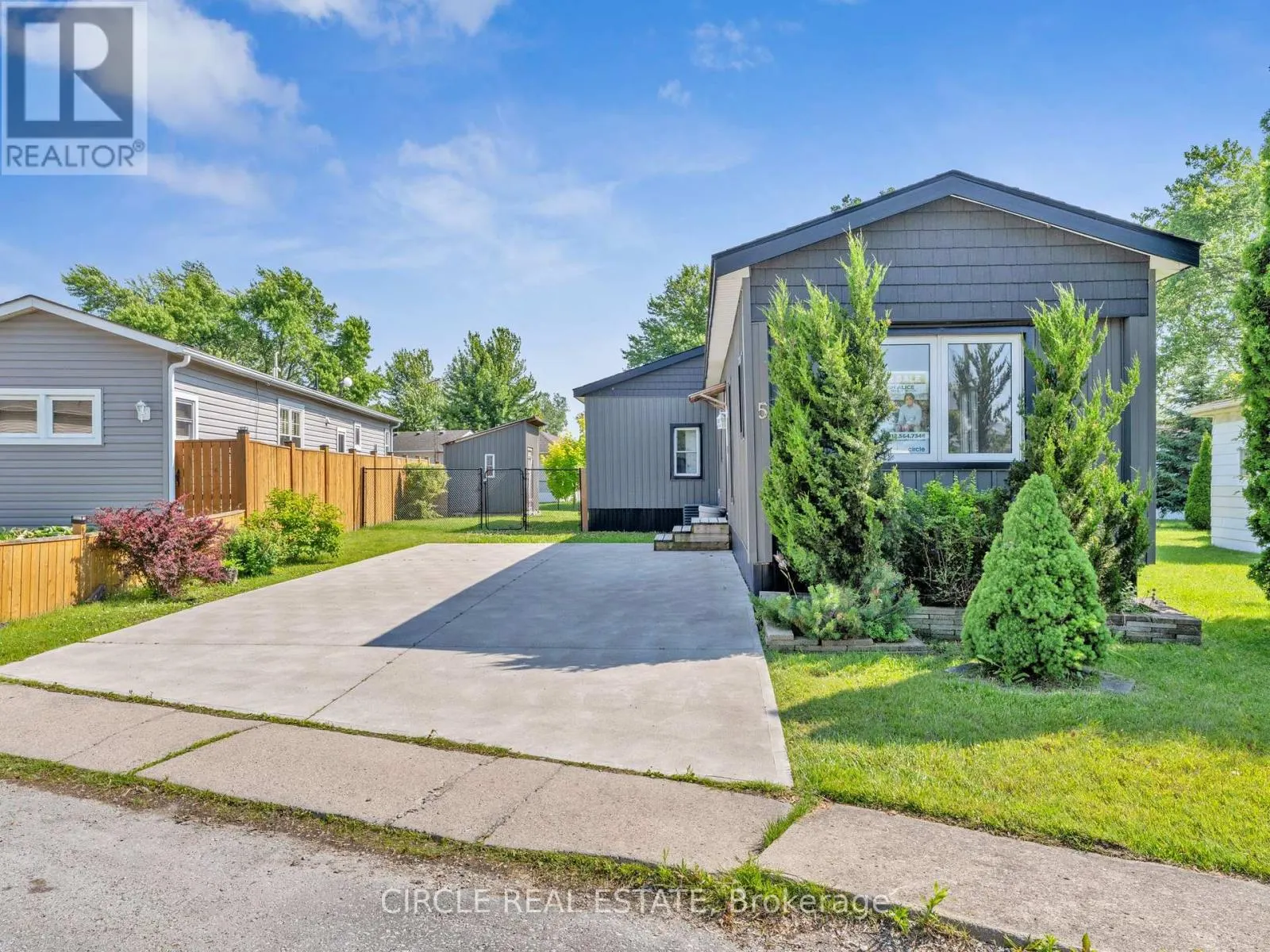 5 MAPLE DRIVE