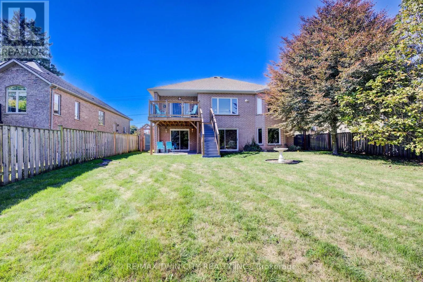 430 CARYNDALE DRIVE