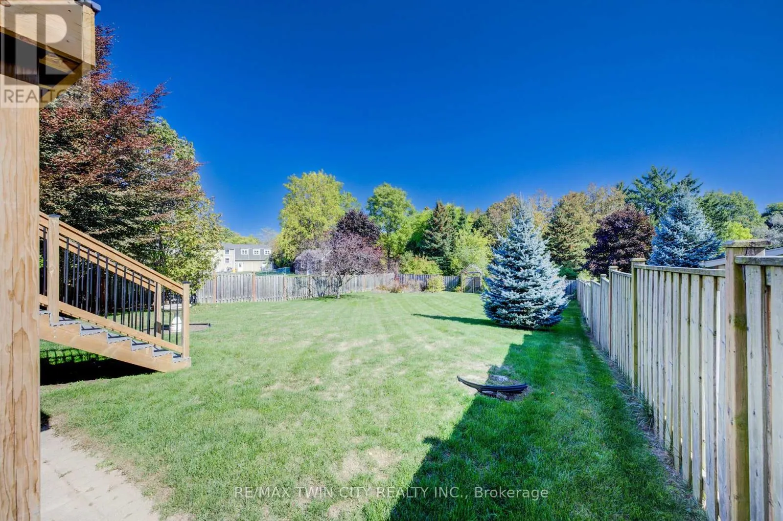 430 CARYNDALE DRIVE