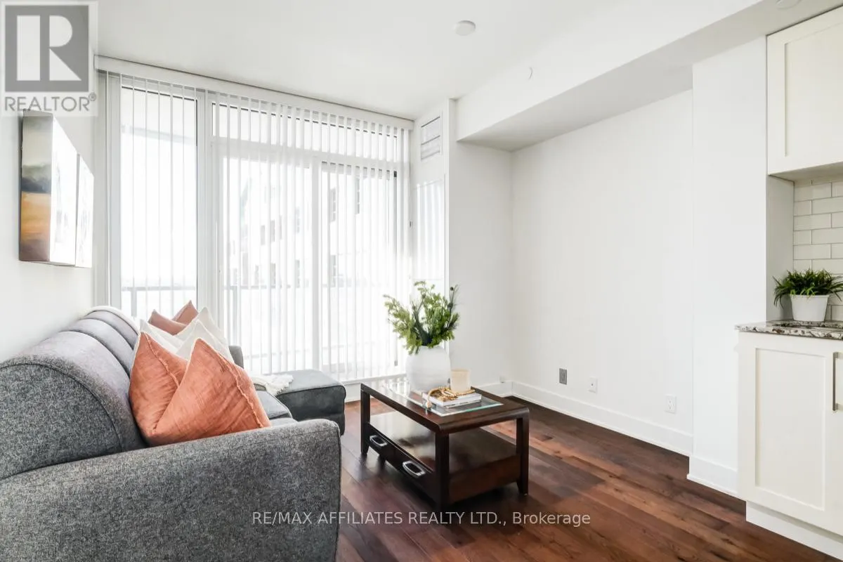 701 - 485 RICHMOND ROAD