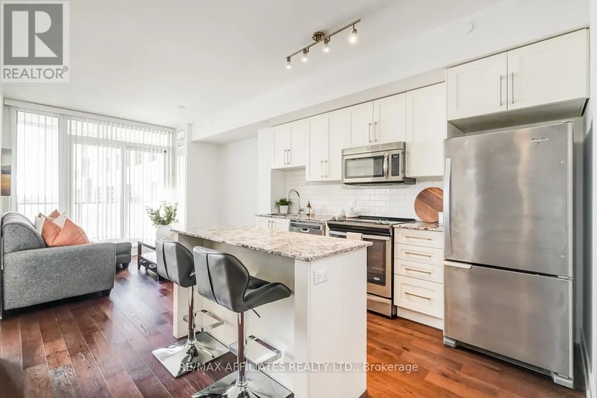 701 - 485 RICHMOND ROAD
