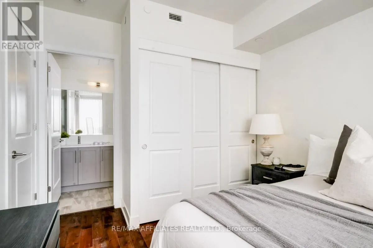 701 - 485 RICHMOND ROAD
