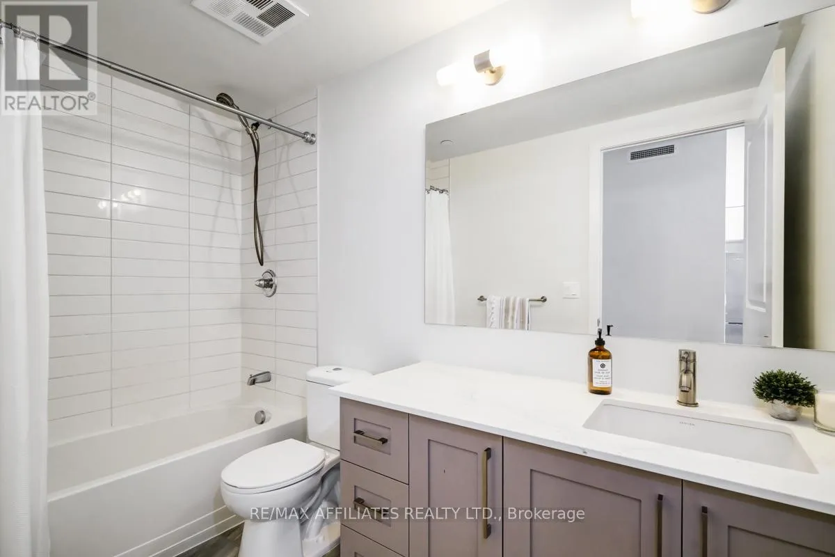 701 - 485 RICHMOND ROAD