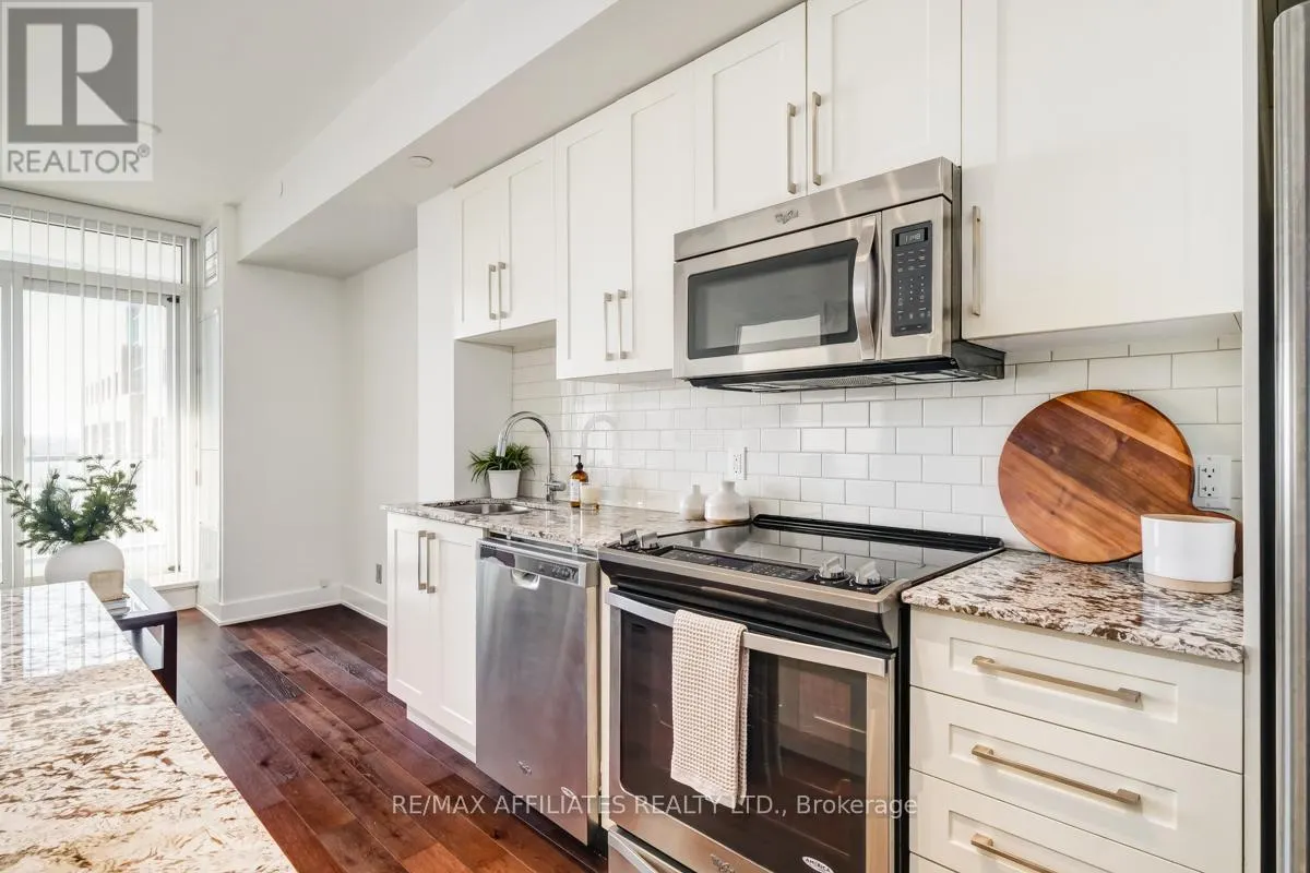 701 - 485 RICHMOND ROAD