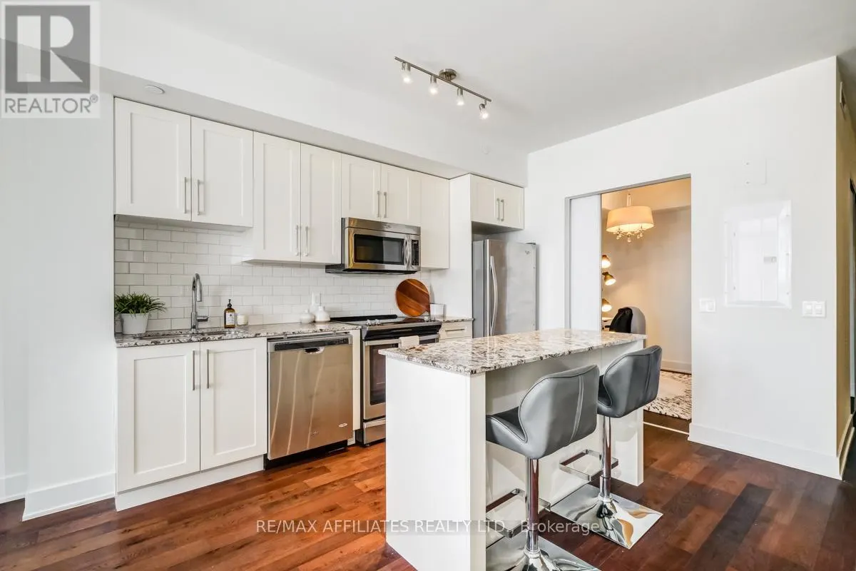 701 - 485 RICHMOND ROAD