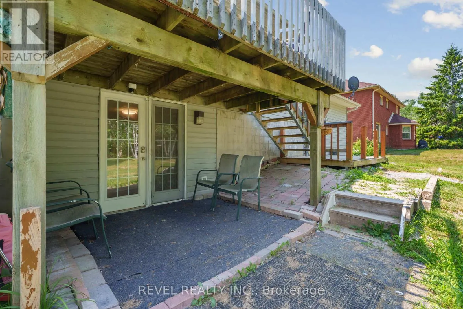 40 GREENWOOD CRESCENT