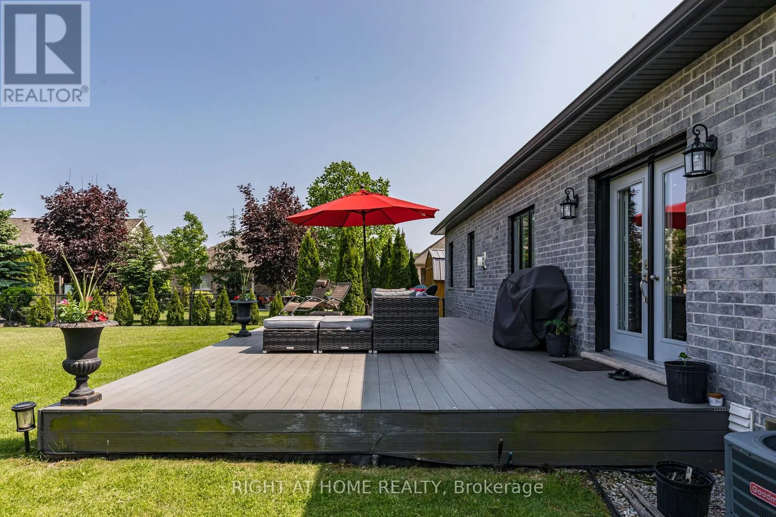 6 BLUENOSE DRIVE