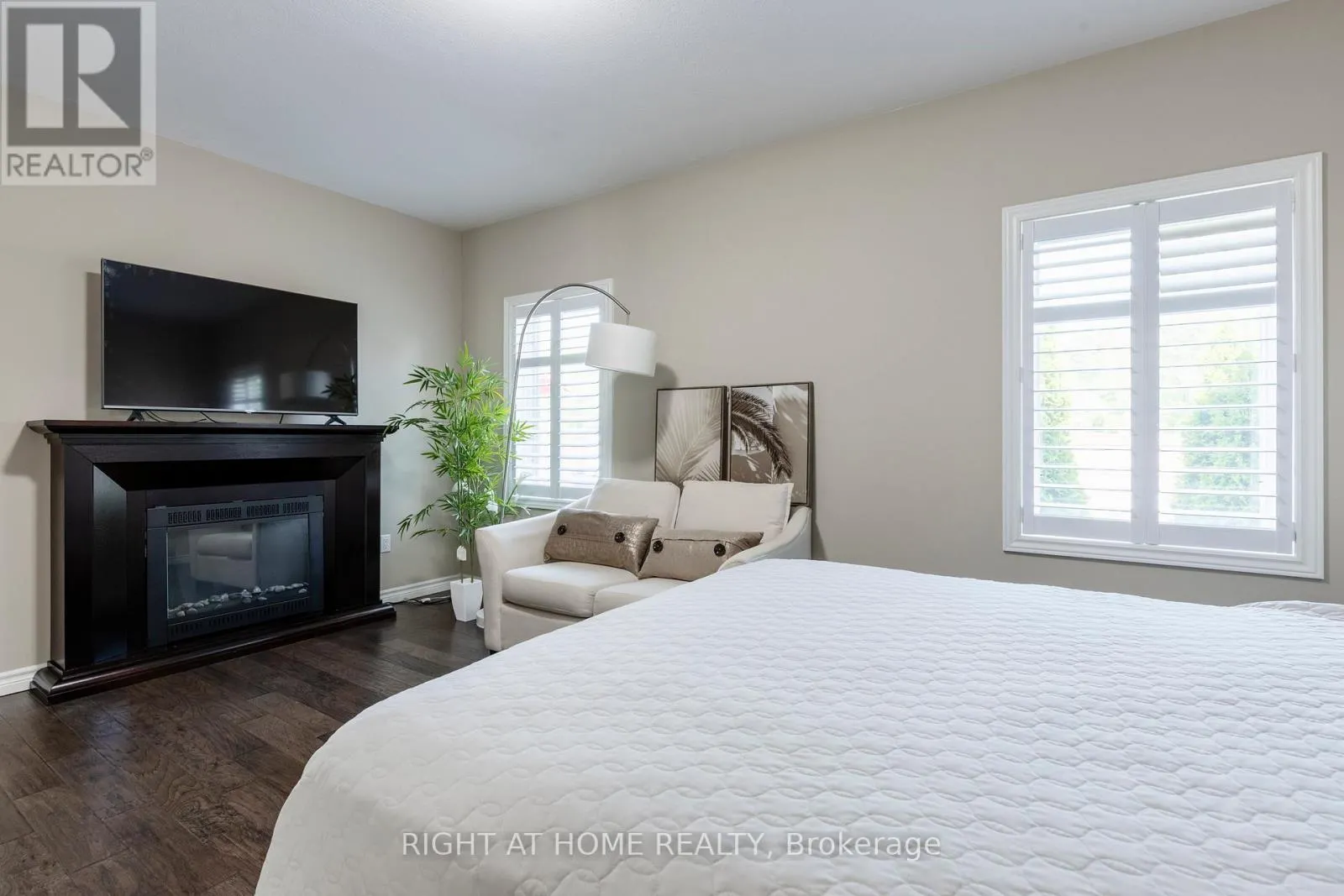 6 BLUENOSE DRIVE