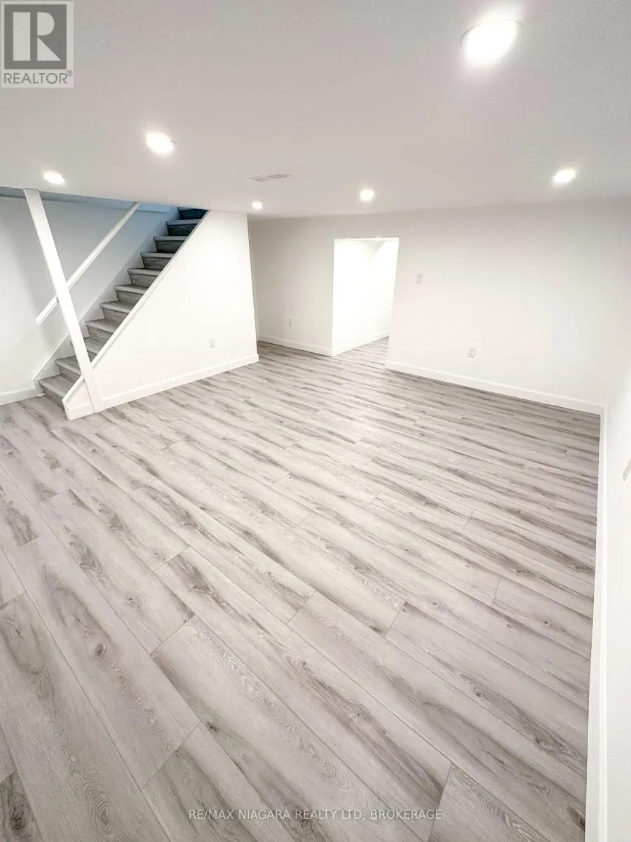 1 - 71 HAGEY AVENUE, #1
