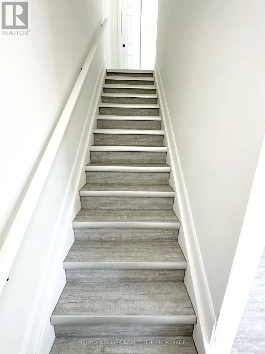 1 - 71 HAGEY AVENUE, #1