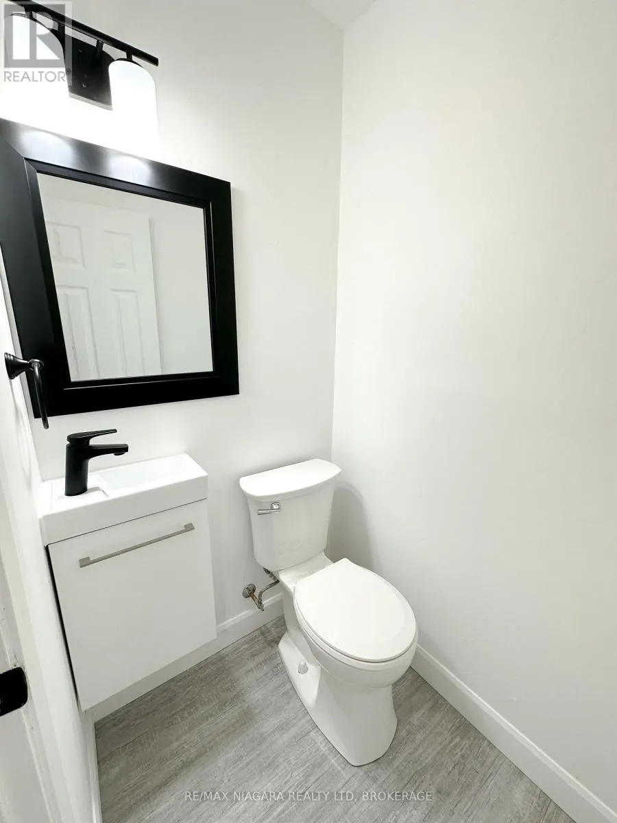 1 - 71 HAGEY AVENUE, #1