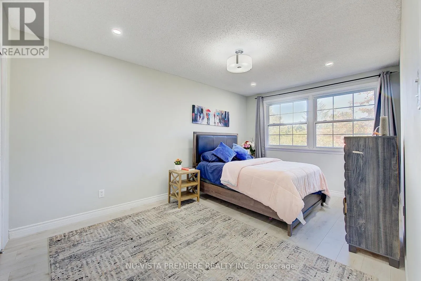 374 HOMESTEAD COURT
