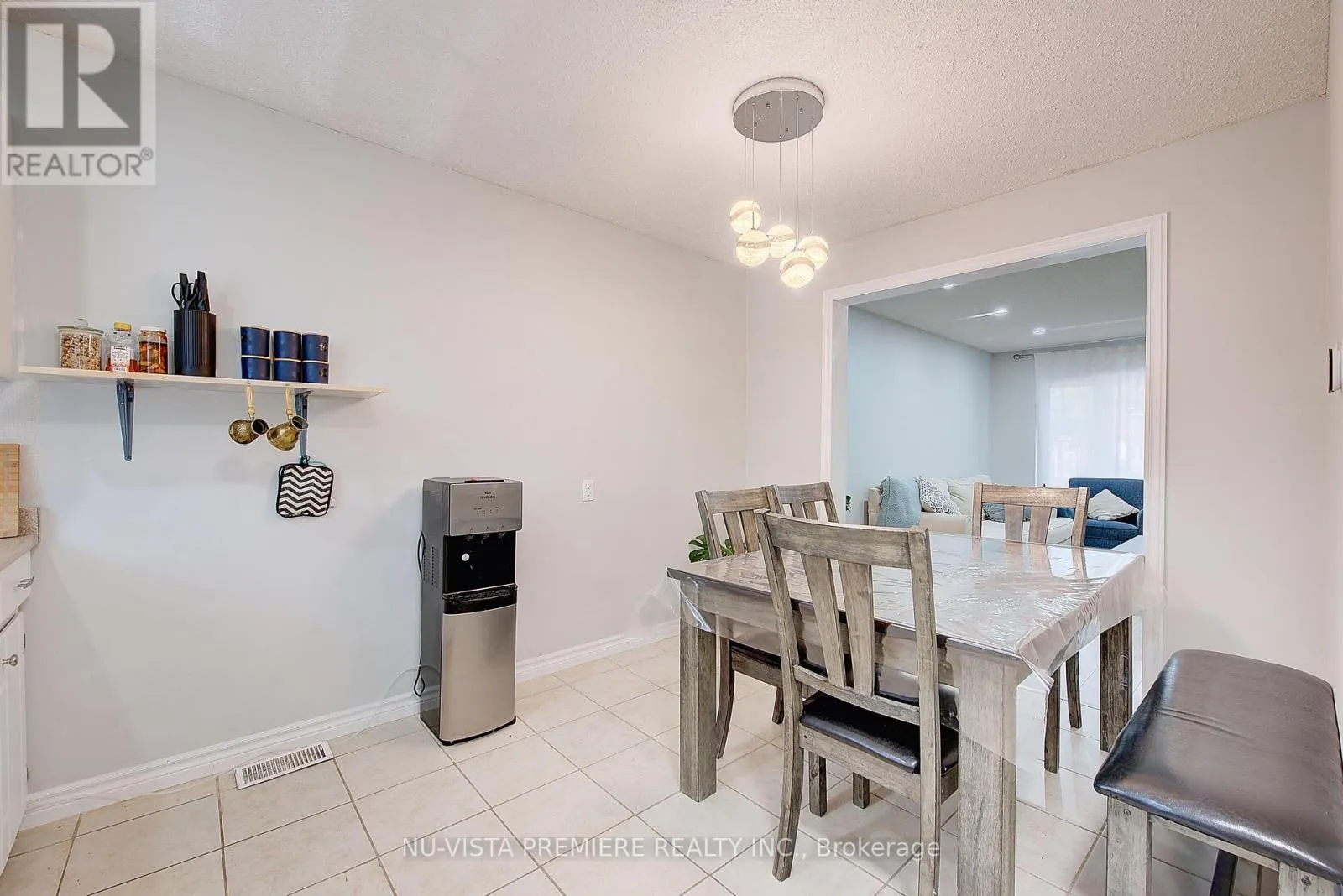 374 HOMESTEAD COURT