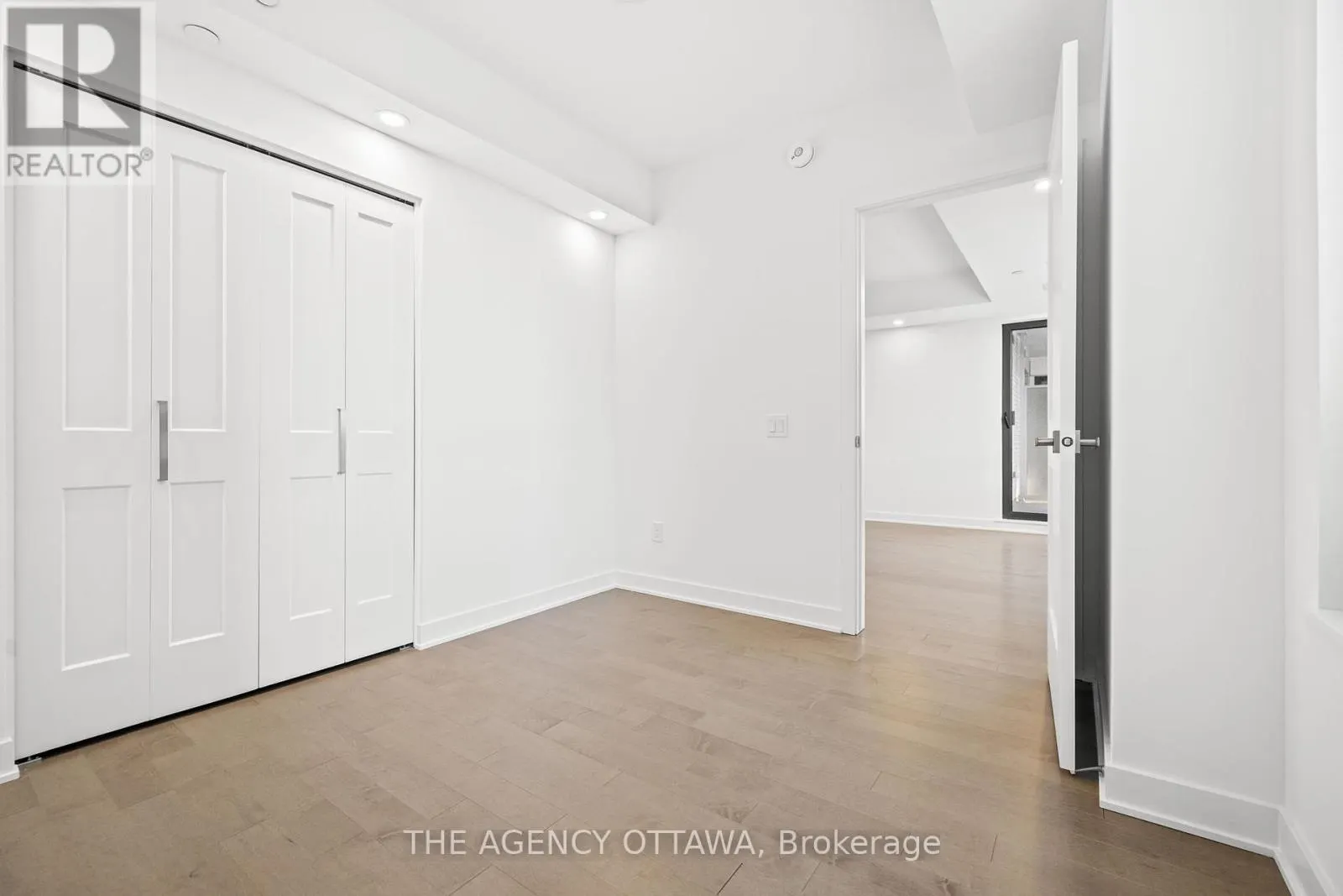 305 - 340 QUEEN STREET