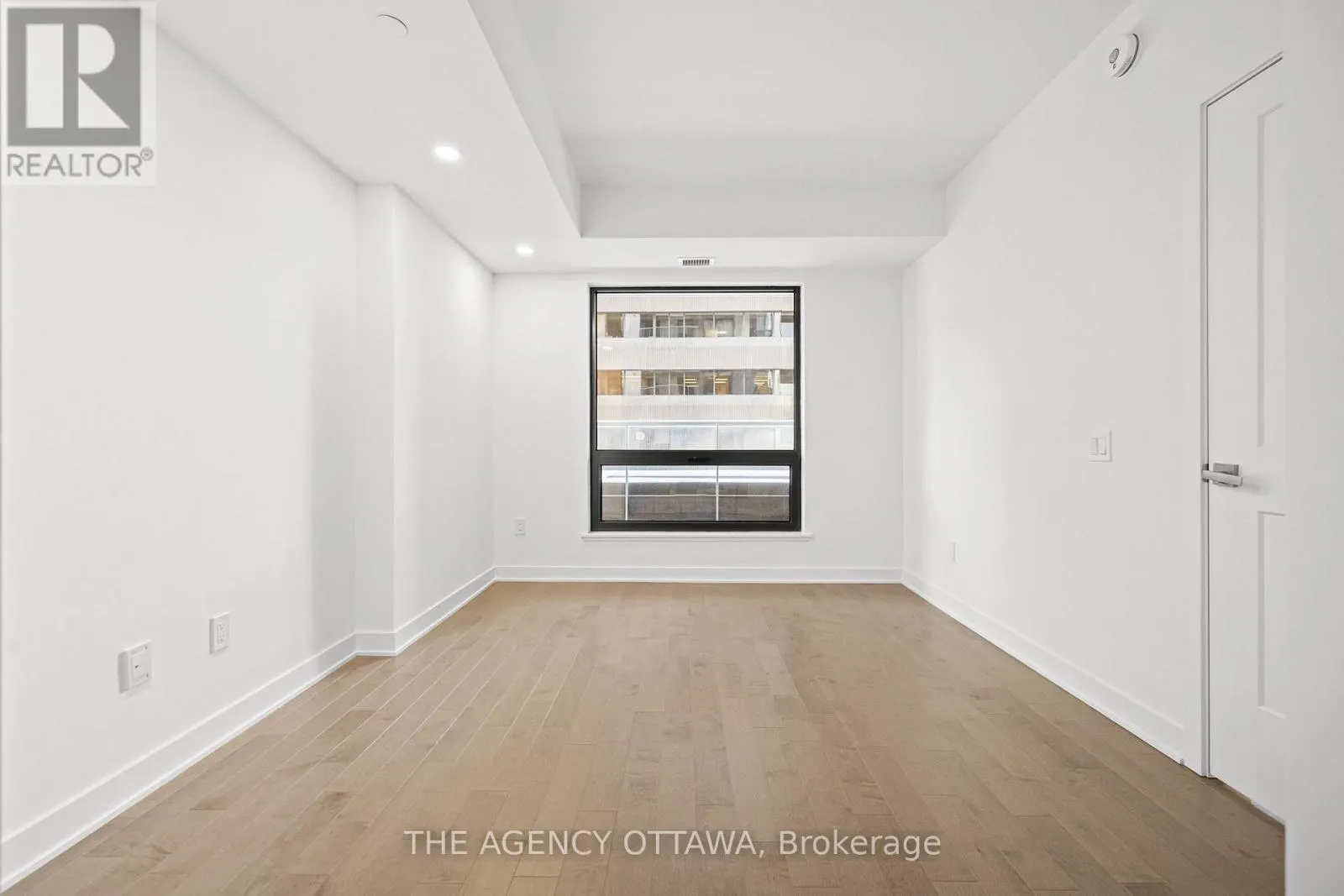 305 - 340 QUEEN STREET