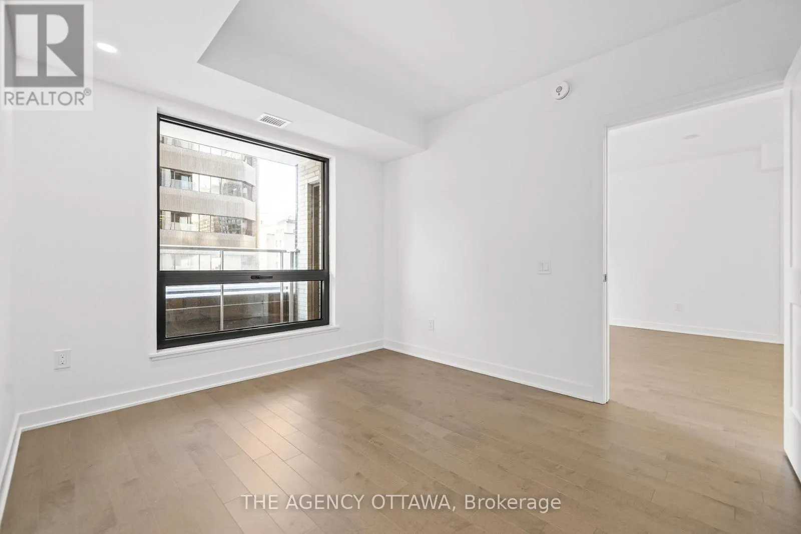 305 - 340 QUEEN STREET