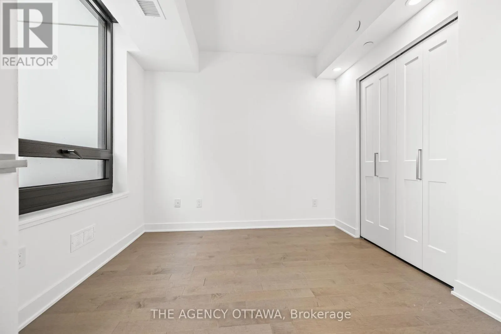 305 - 340 QUEEN STREET