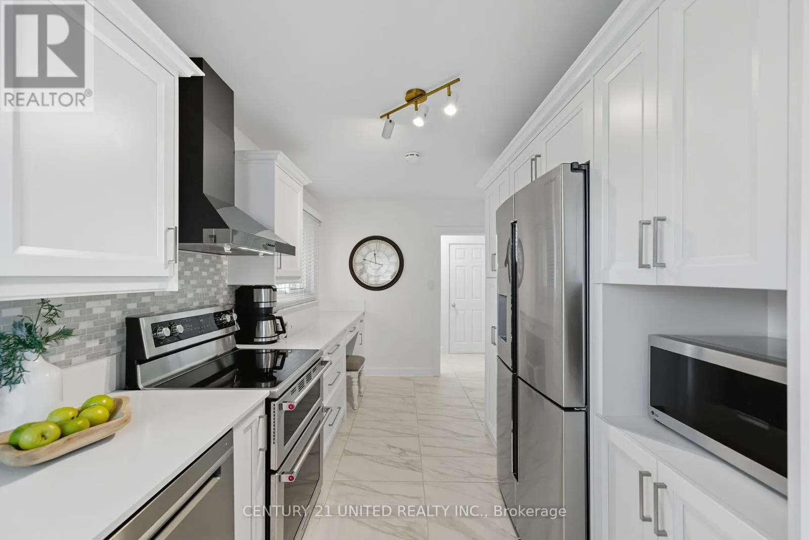5 FERNDALE AVENUE