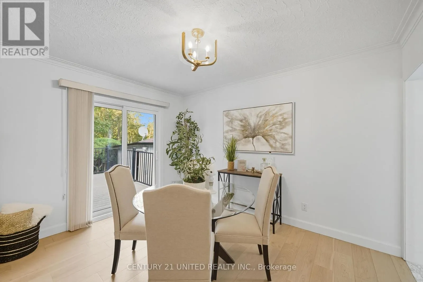 5 FERNDALE AVENUE