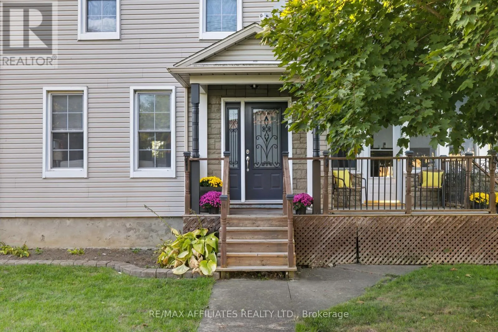 174 PARK STREET W