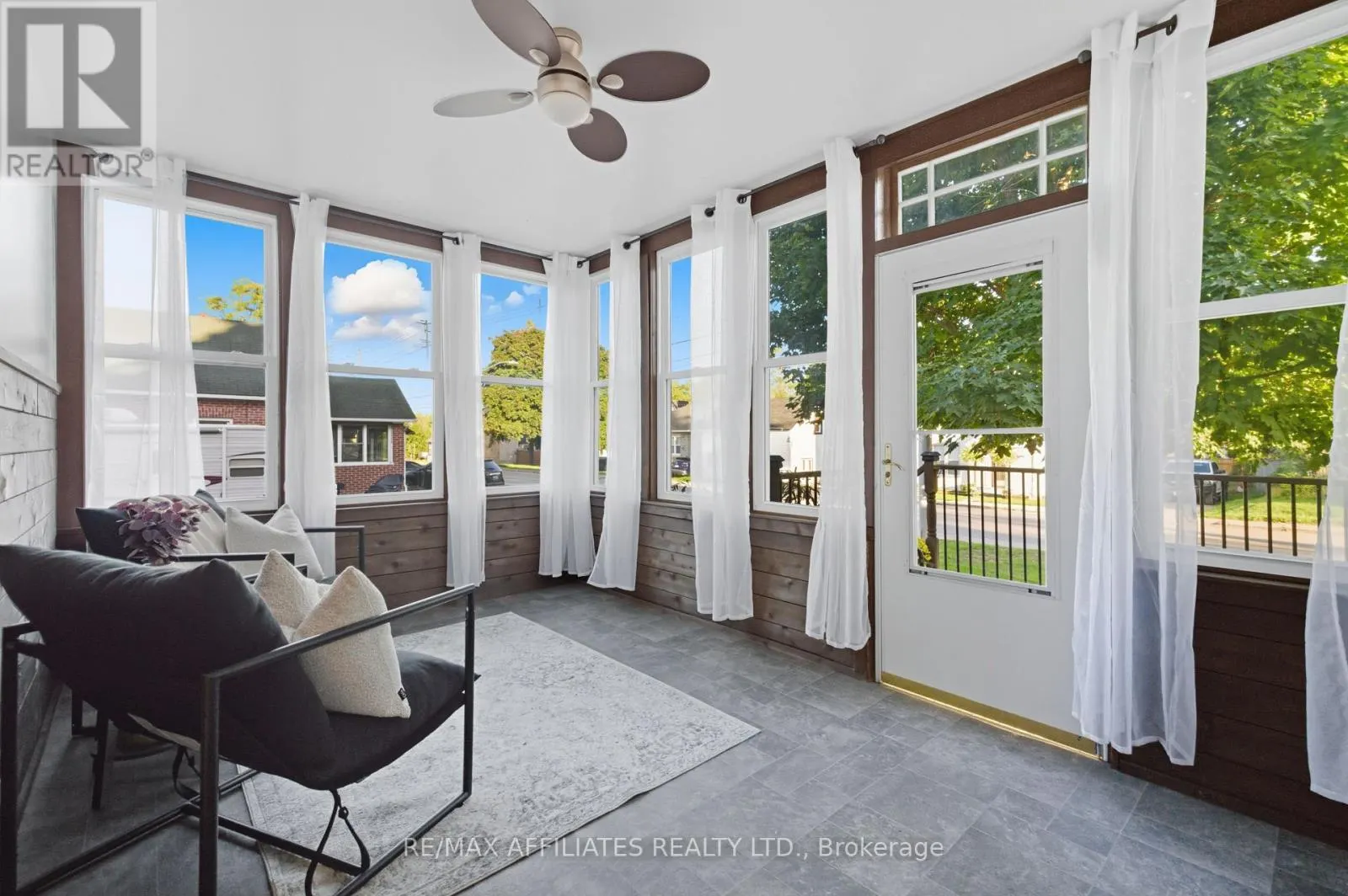 174 PARK STREET W