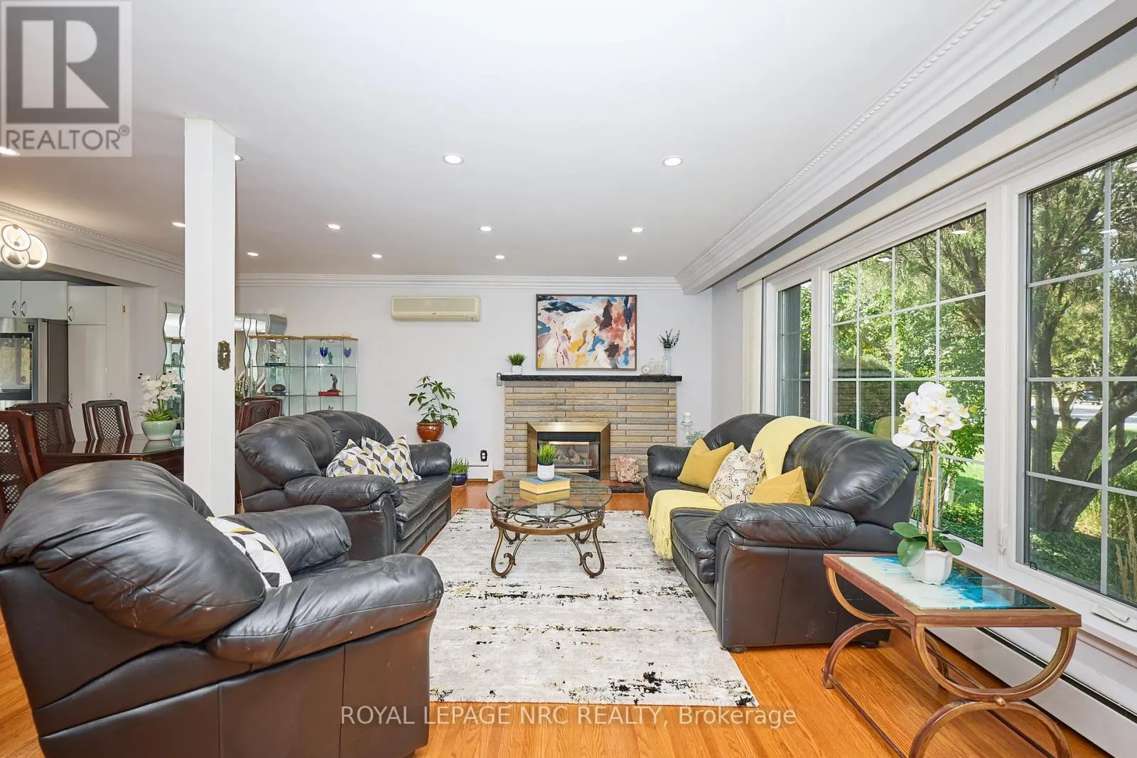 81 RIVERVIEW BOULEVARD