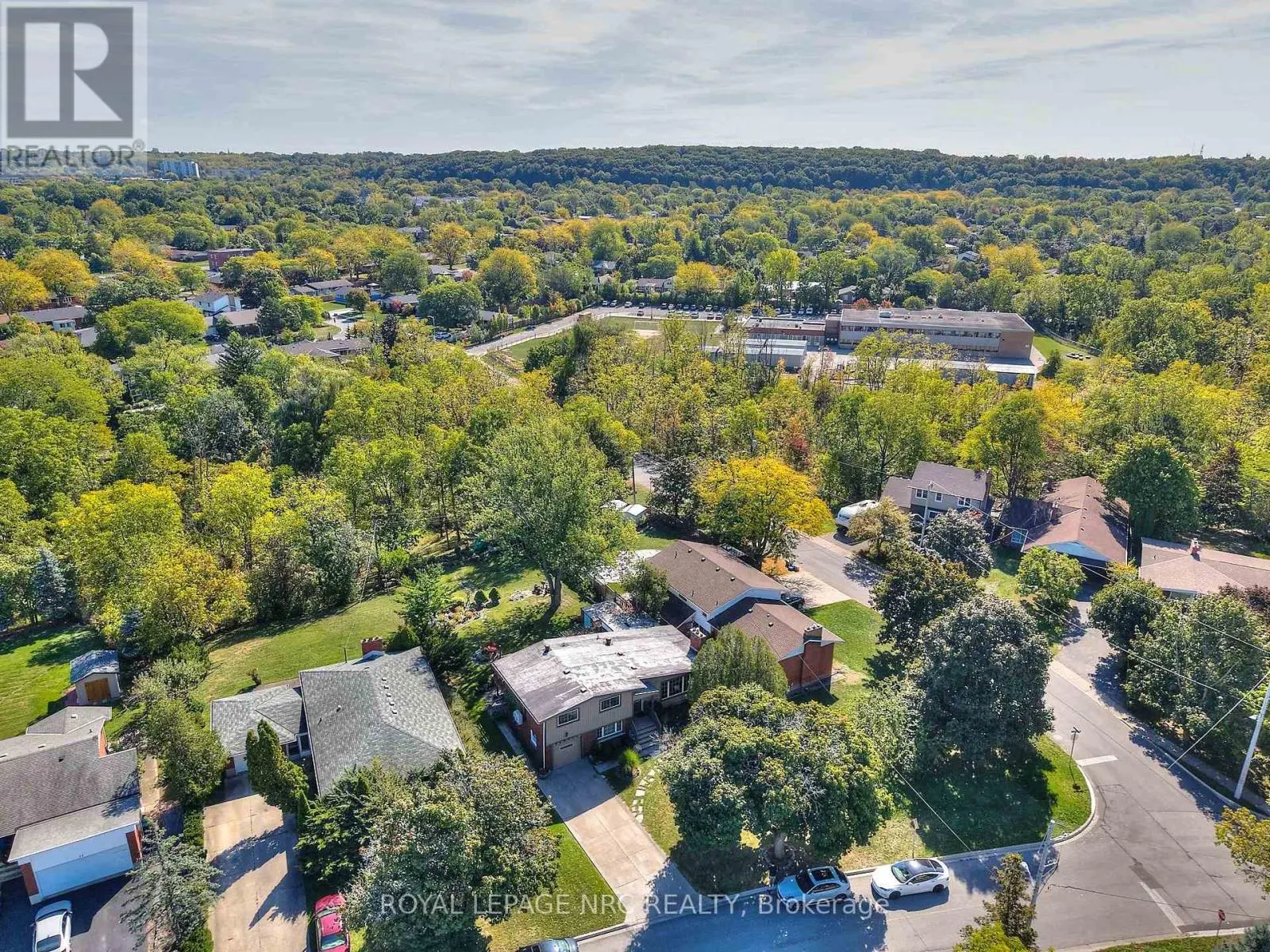 81 RIVERVIEW BOULEVARD
