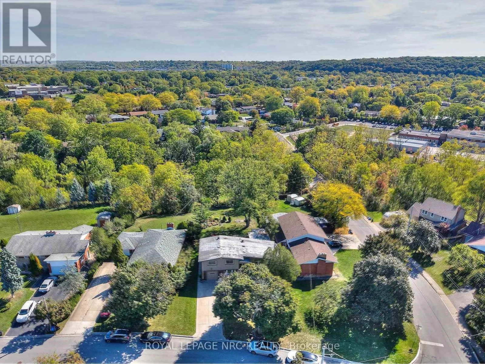 81 RIVERVIEW BOULEVARD