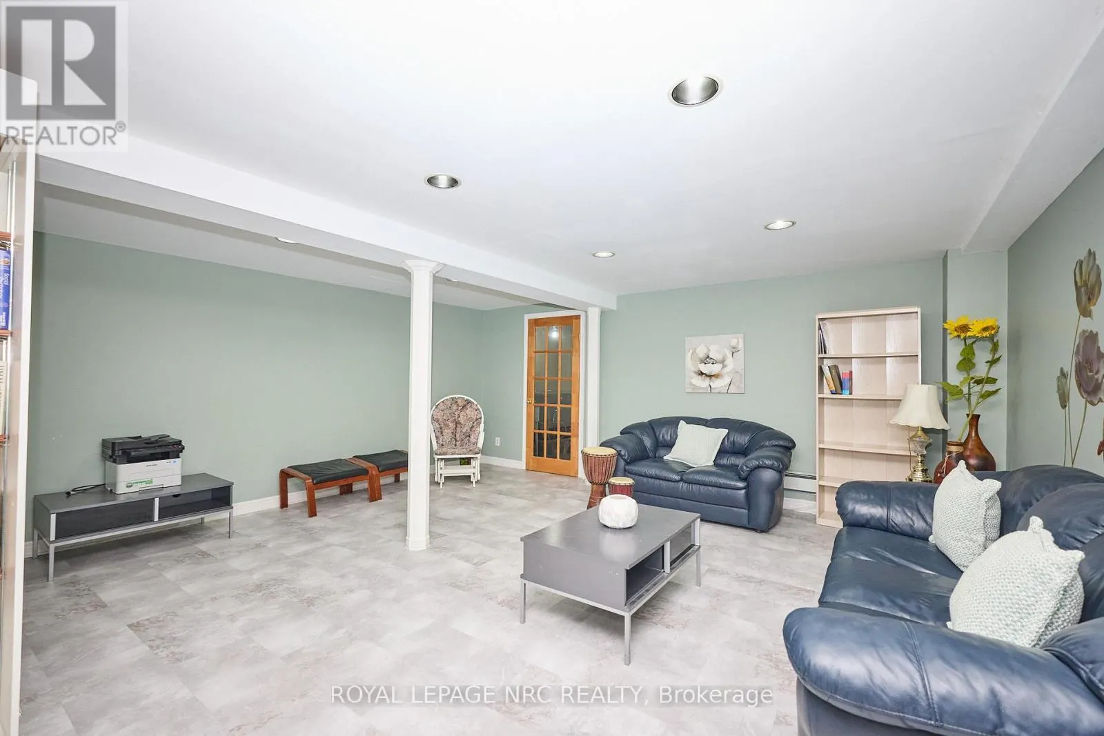 81 RIVERVIEW BOULEVARD