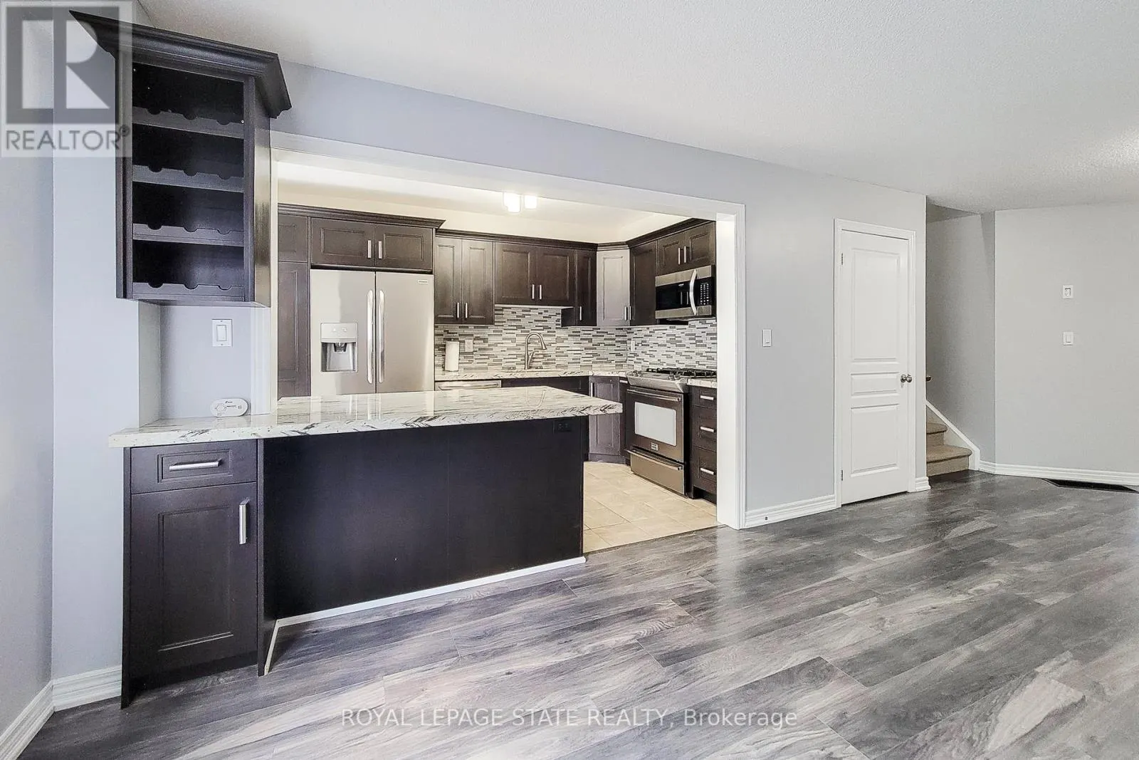 32 - 222 FALL FAIR WAY