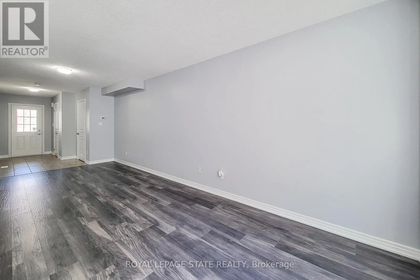 32 - 222 FALL FAIR WAY