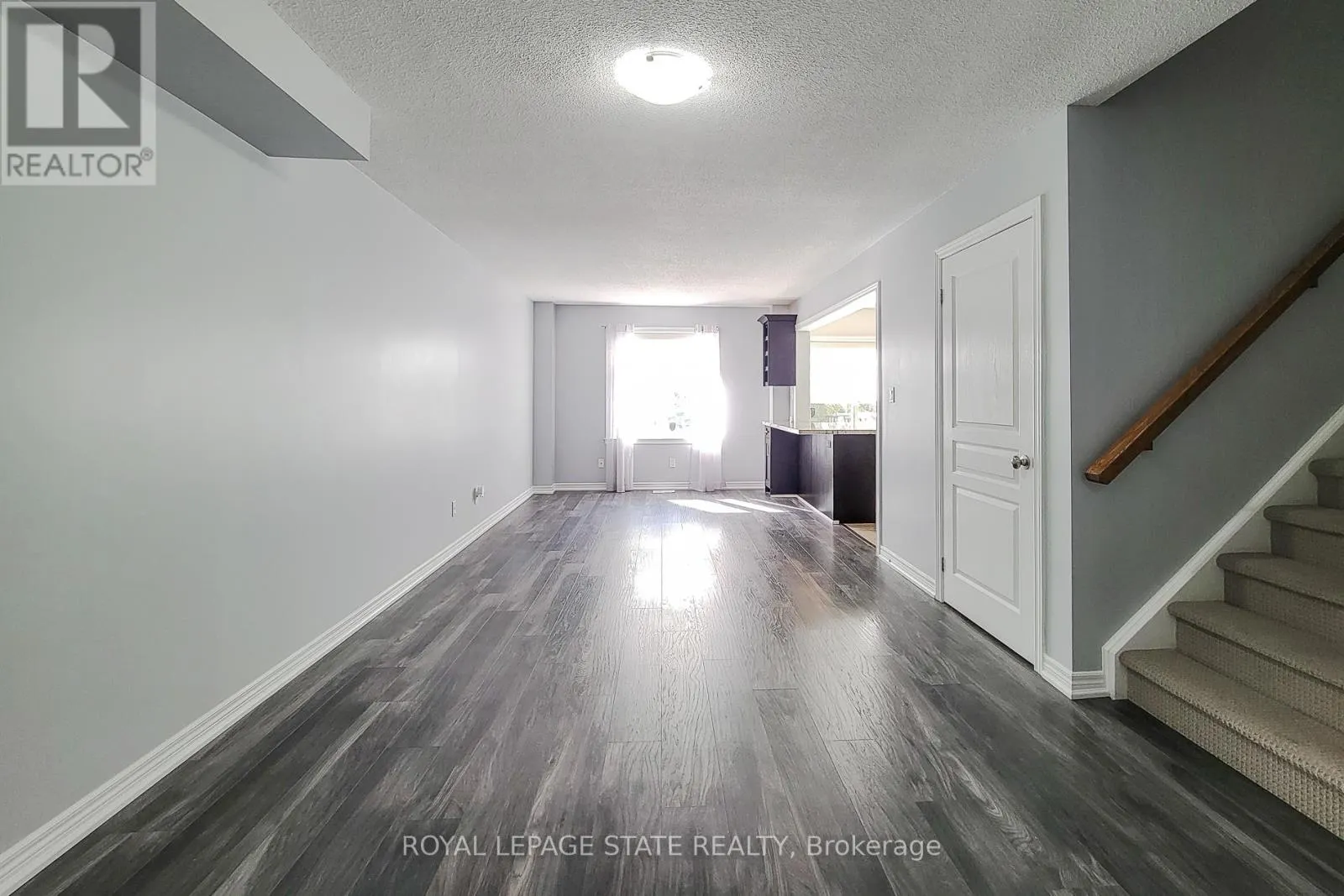 32 - 222 FALL FAIR WAY