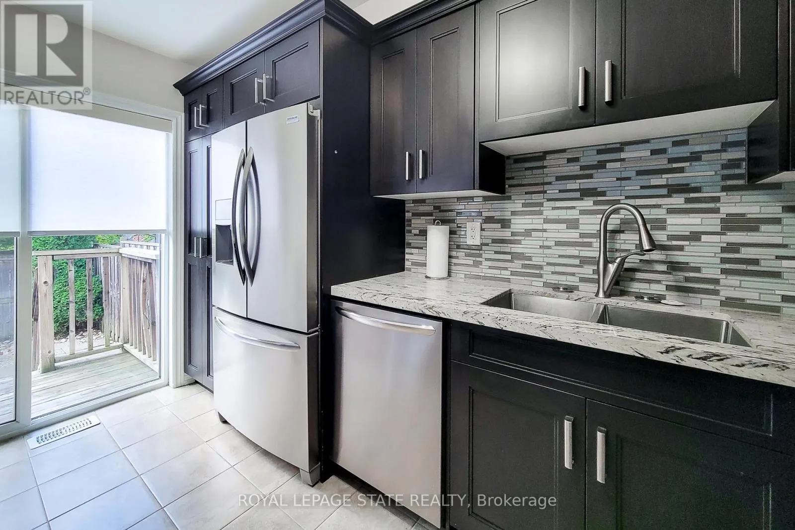 32 - 222 FALL FAIR WAY