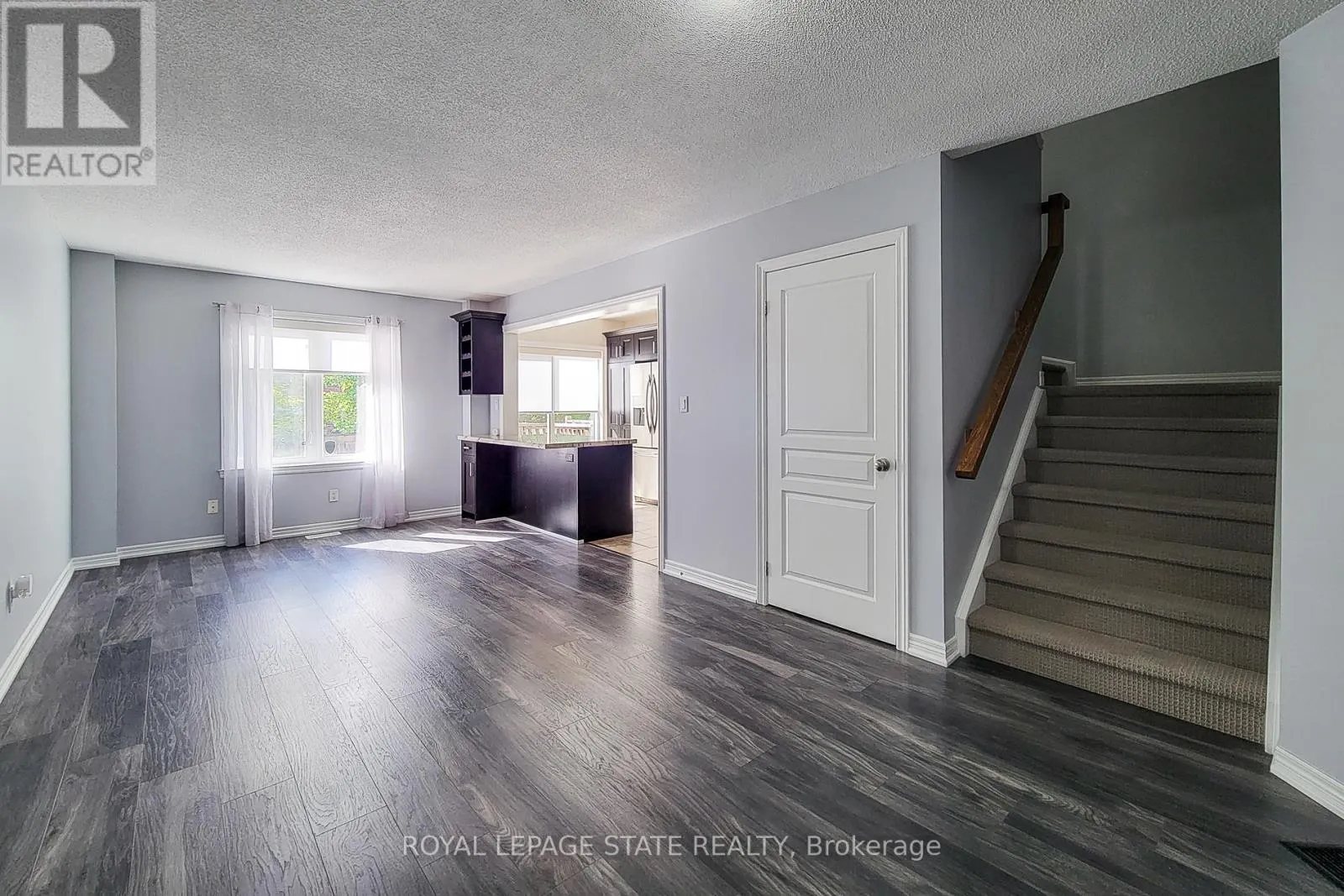 32 - 222 FALL FAIR WAY