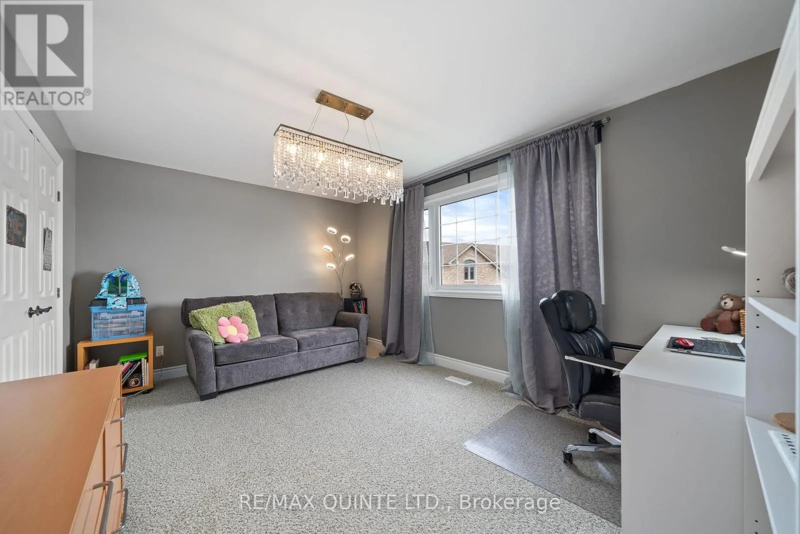 10 MEAGHER PLACE