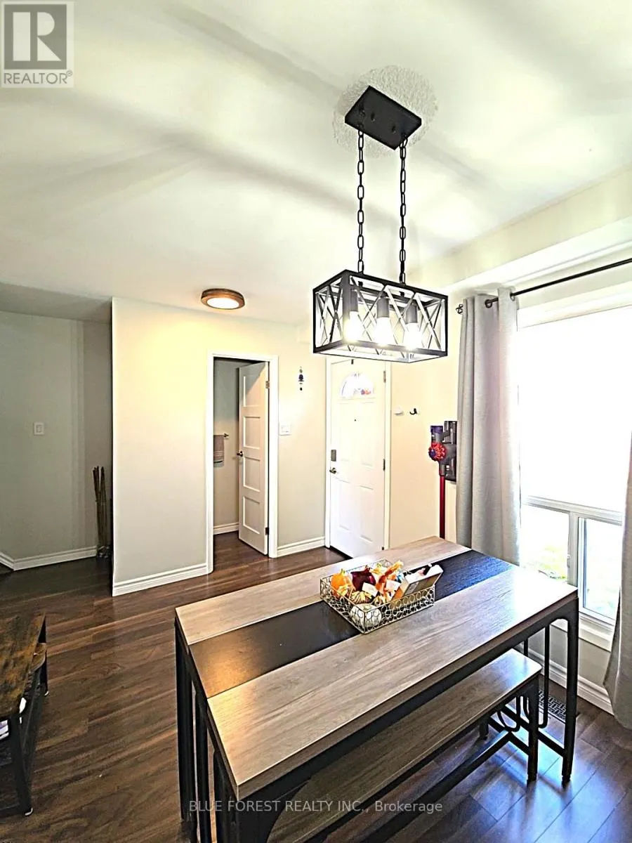 16 - 821 SOUTHDALE ROAD E, #16