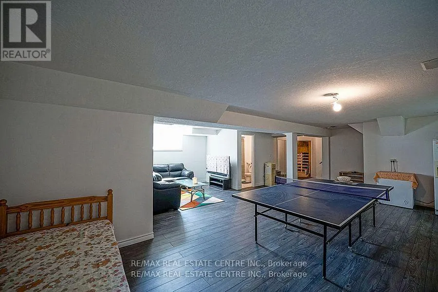 39 MCARTHUR DRIVE